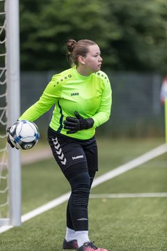 Bild 40 - wBJ Holsatia Elmshorn - VfL Pinneberg : Ergebnis: 1:4